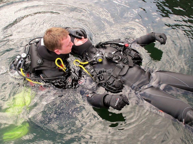 Primeros auxilios en buceo